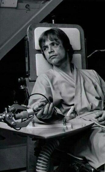 a picture of Luke Skywalker