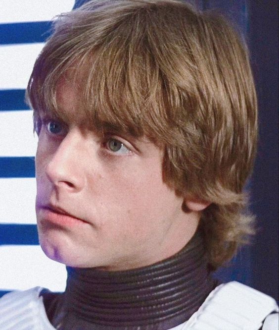 a picture of Luke Skywalker