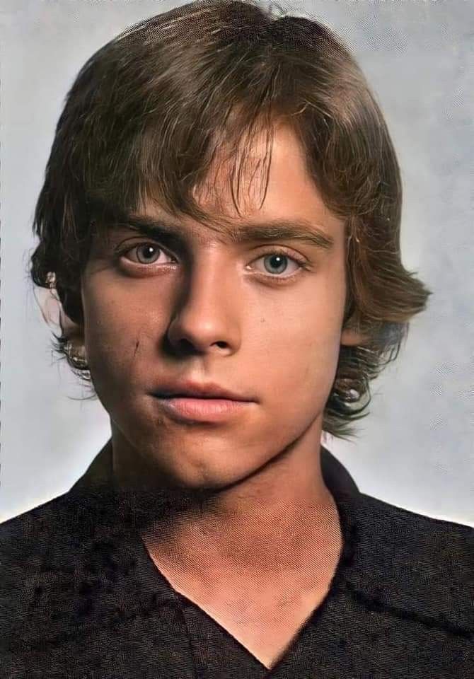 a picture of Luke Skywalker